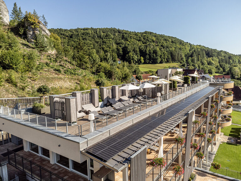 Bauphase III – Innenausbau & Außenanlage